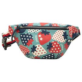 Marsupio Gucci blu in tela rivestita per bambini con fragole cosmiche e cintura Web