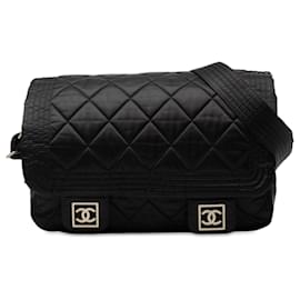 Borsa a tracolla Chanel Black CC Quilted Nylon Sports Line
