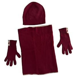 Burberry Handschuhe, Schal und Beanie aus rotem Kaschmir