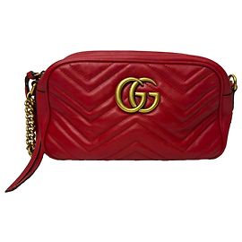 Picca borsa a tracolla Gucci Marmont matelassé in pelle rossa