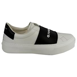 Sneakers City Court Slip-On Givenchy in pelle bianca