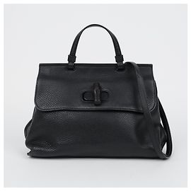 Gucci Borsa tote e a tracolla in pelle con decorazione chiusura in bambù, Nero