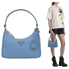 Borsa Hobo in Re-Nylon con logo triangolare Blu - Prada