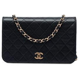 Borsa a tracolla Chanel CC in pelle di agnello matelassé nera con patta completa