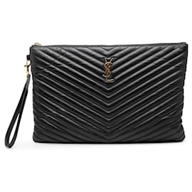 Clutch porta documenti Saint Laurent in pelle chevron nera con monogramma