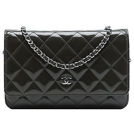 Chanel CC Quilted Patent Wallet On Chain Crossbody Bag Grau