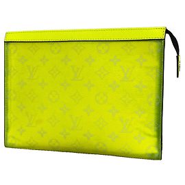 Louis Vuitton Taigarama Pochette Voyage MM Clutch Bag
