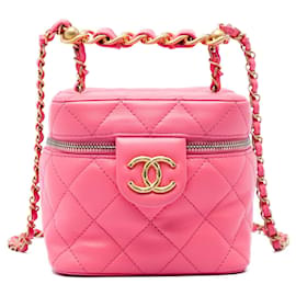 Chanel Vanity Case Small CC in Pelle di Agnello Matelassé Rosa con Catena