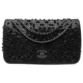 Chanel Black CC Lambskin Chic Knot Flap