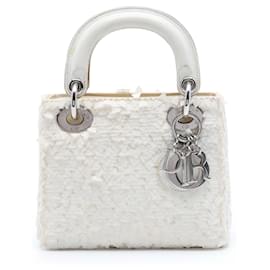 Dior Mini Lady Dior in pelle d'agnello satinata bianca decorata
