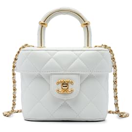 Chanel Mini Vanity Case CC Matelassé in Pelle d'Agnello Bianca con Manico