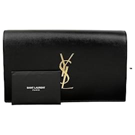 Saint Laurent Clutch con patta Grand Poudre in pelle Nero