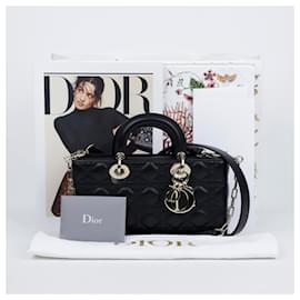 Bolso de mano Lady Dior Medium Cannage de piel de cordero Negro