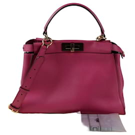 Fendi Bolso de hombro Regular Peekaboo Tote