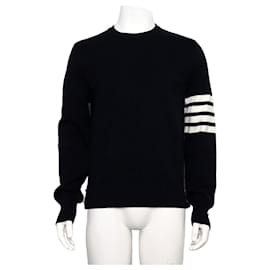 Thom Browne Herren-Strickpullover mit Rundhalsausschnitt in Milano-Stich, Navy, mit Goldknöpfen