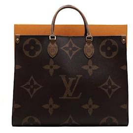 Louis Vuitton Borsa a spalla e Tote On The Go GM Monogram Giant Canvas