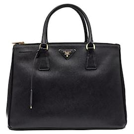 Prada Saffiano Lux Tote und Schultertasche