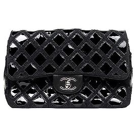 Chanel Borsa a tracolla matelassé CC in vernice nera