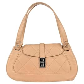 Borsa a tracolla Chanel Mademoiselle Lock in pelle caviar matelassé