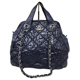 Borsa Bowling CHANEL Ultra Stitch in pelle blu navy