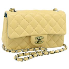 CHANEL Mini Matelassé 20 Borsa a Spalla con Catena in Pelle di Agnello Gialla CC Auth 197490SV