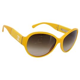 Gafas de sol CHANEL COCO Mark Plástico Amarillo Plata CC Auth 198826A