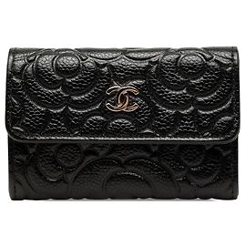 Chanel CC Embossed Caviar Camellia Kartenetui Schwarz