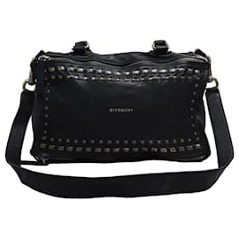 Givenchy Pandora Tasche aus schwarzem Leder mit Nieten