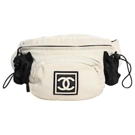 Chanel Marsupio vintage 2003 in nylon Ivory