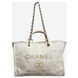 Chanel Borsa tote Deauville crema