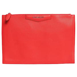 Clutch Antigona de piel granulada roja - Givenchy
