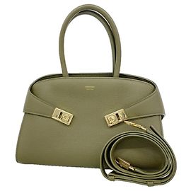 Borsa in pelle Salvatore Ferragamo Gancini Hug