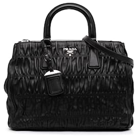 Borsa Satchel Prada in Nappa Gaufre nera