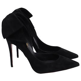 Décolleté Christian Louboutin Rabakate con fiocco in camoscio nero