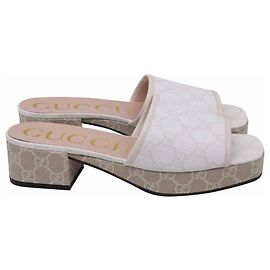 Mules con platform Malaga Gucci GG Supreme Monogram in tela bianca