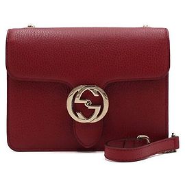 Gucci Rote Schulter- und Crossbody-Tasche Small mit goldener Gliederkette