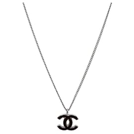 Collar Chanel CC Plateado