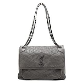 Saint Laurent Borsa a spalla e crossbody NIKI Large Grigia con catena argentata