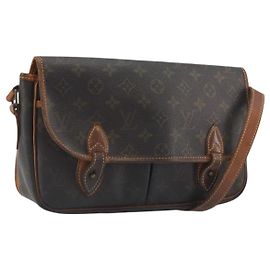 LOUIS VUITTON Monogram Gibeciere MM Shoulder Bag M42247 LV Auth 197052