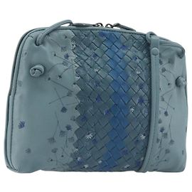 Borsa a tracolla BOTTEGA VENETA INTRECCIATO in pelle azzurra Auth 198667A