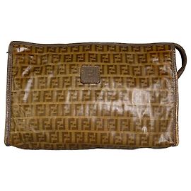 Clutch Vintage Fendi FF Monogram em lona revestida Brown Tan