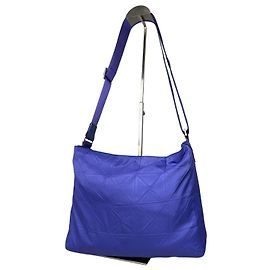 Borsa a spalla strutturata Vintage Issey Miyake Purple Silver