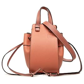 LOEWE Mini Hammock Beuteltasche aus körnigem Kalbsleder Orange - Loewe
