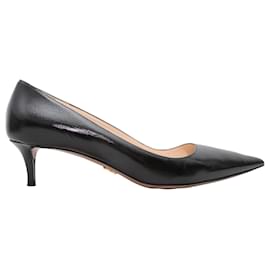Prada Lackleder-Pumps mit spitzer Kappe in Schwarz Größe 40