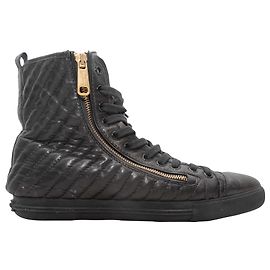 Sneaker alte Miu Miu in pelle matelassé con punta a punta, Nero, Taglia 39