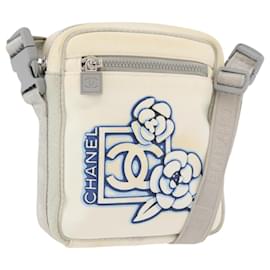 CHANEL Sac à épaule Sports Camelia Nylon Blanc Argent CC
