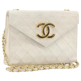 CHANEL Matelasse Chain Shoulder Bag Lamb Skin White Gold CC