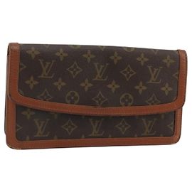 LOUIS VUITTON Monogram Pochette Dam PM Clutch Bag M51812 LV