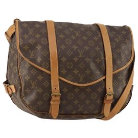 LOUIS VUITTON Monogram Saumur 43 Shoulder Bag M42252 LV