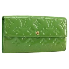LOUIS VUITTON Vernis Portefeuille Sarah Geldbörse Vert Tonic M93635 LV